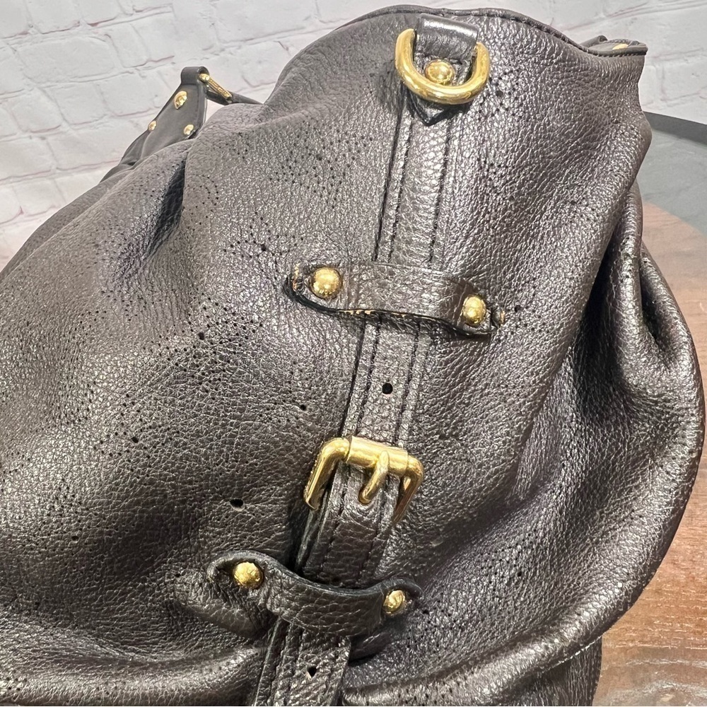 LOUIS VUITTON Perforated Mahina Leather investment bag in color Chocolat. EUC - Picture 6 of 16